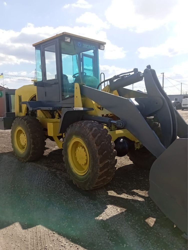 Продам фронтальный погрузчик XCMG ZL-30G (Китай