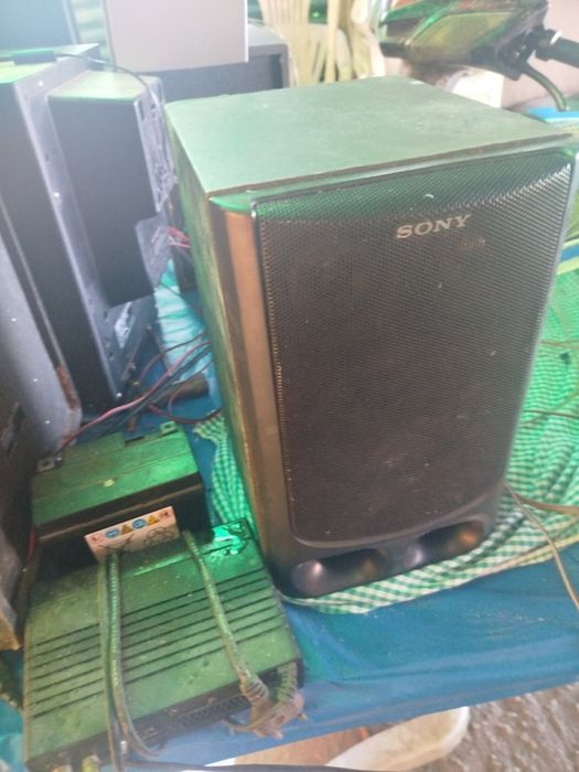 Troco ou vendo sistema de som Sony