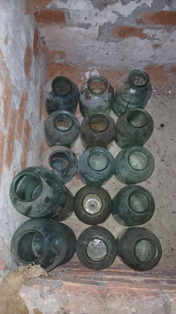 Банки 0,5 л.та 3 л