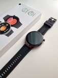Czarny smartwatch GT4