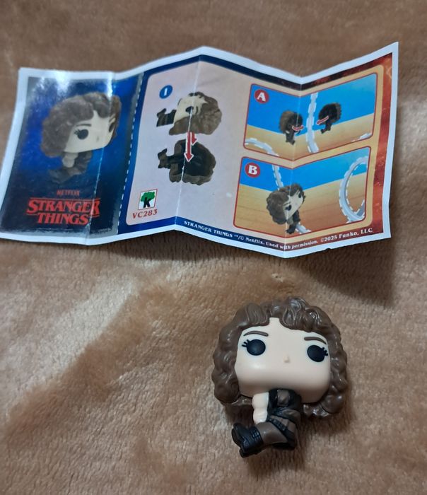 Kinder Joy Stranger Things - Nancy