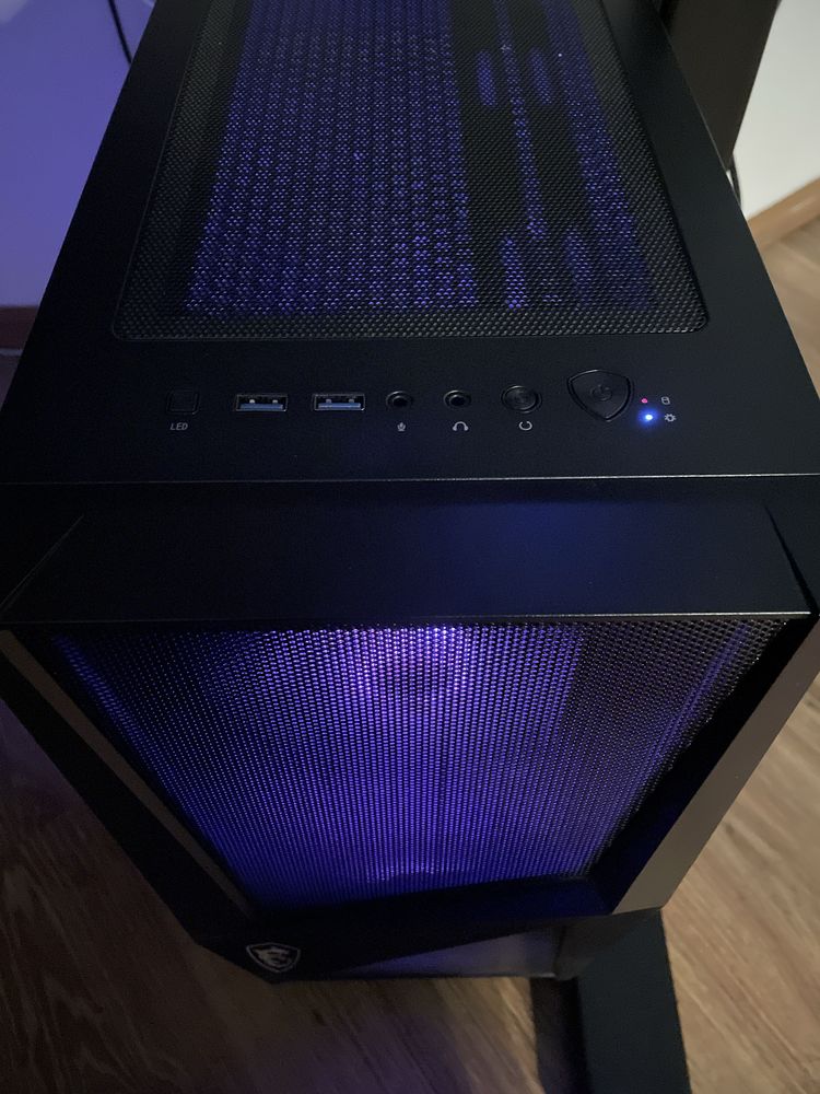 Komputer PC / Idealny do gier i prac biurowych / Ryzen 5, RX 550/550