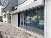 Loja / Escritório / Armazém Lisboa de 256 m2  com 15 divisões.