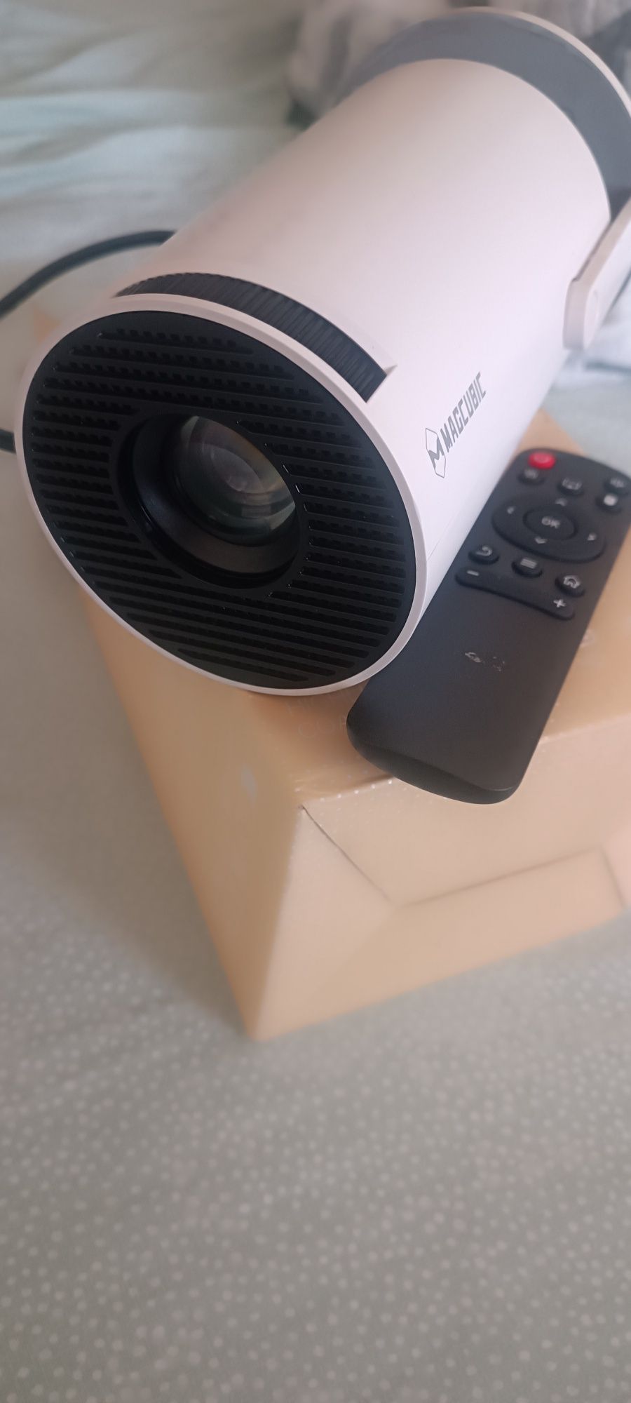 Mini projetor hd magcub android
