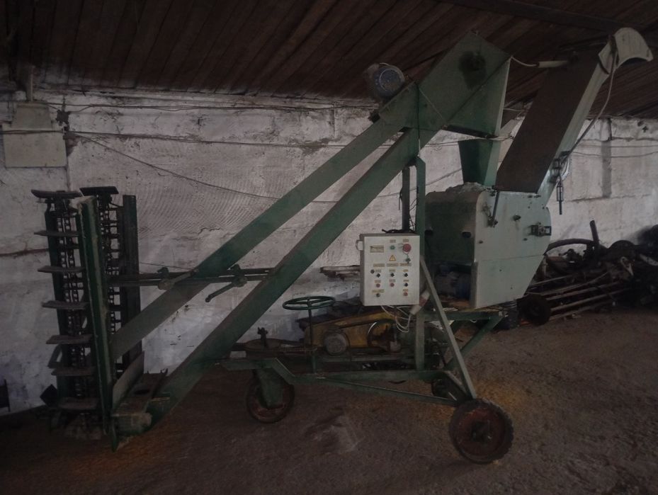 Продам зерномет зм60