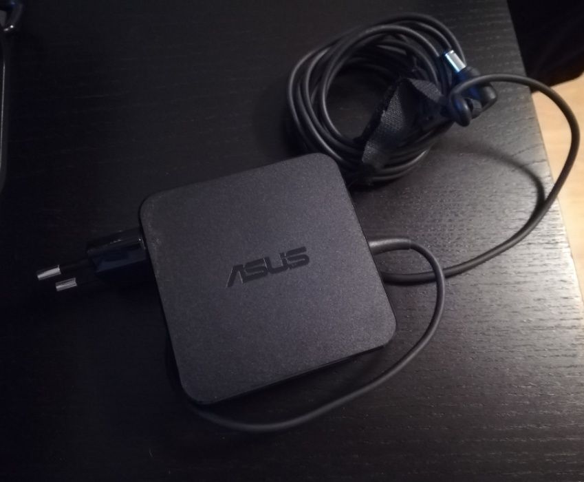 Portátil Asus X555L