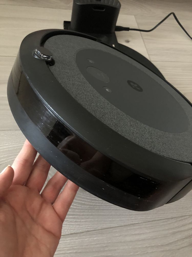 Roomba i5 odkurzacz inteligentny