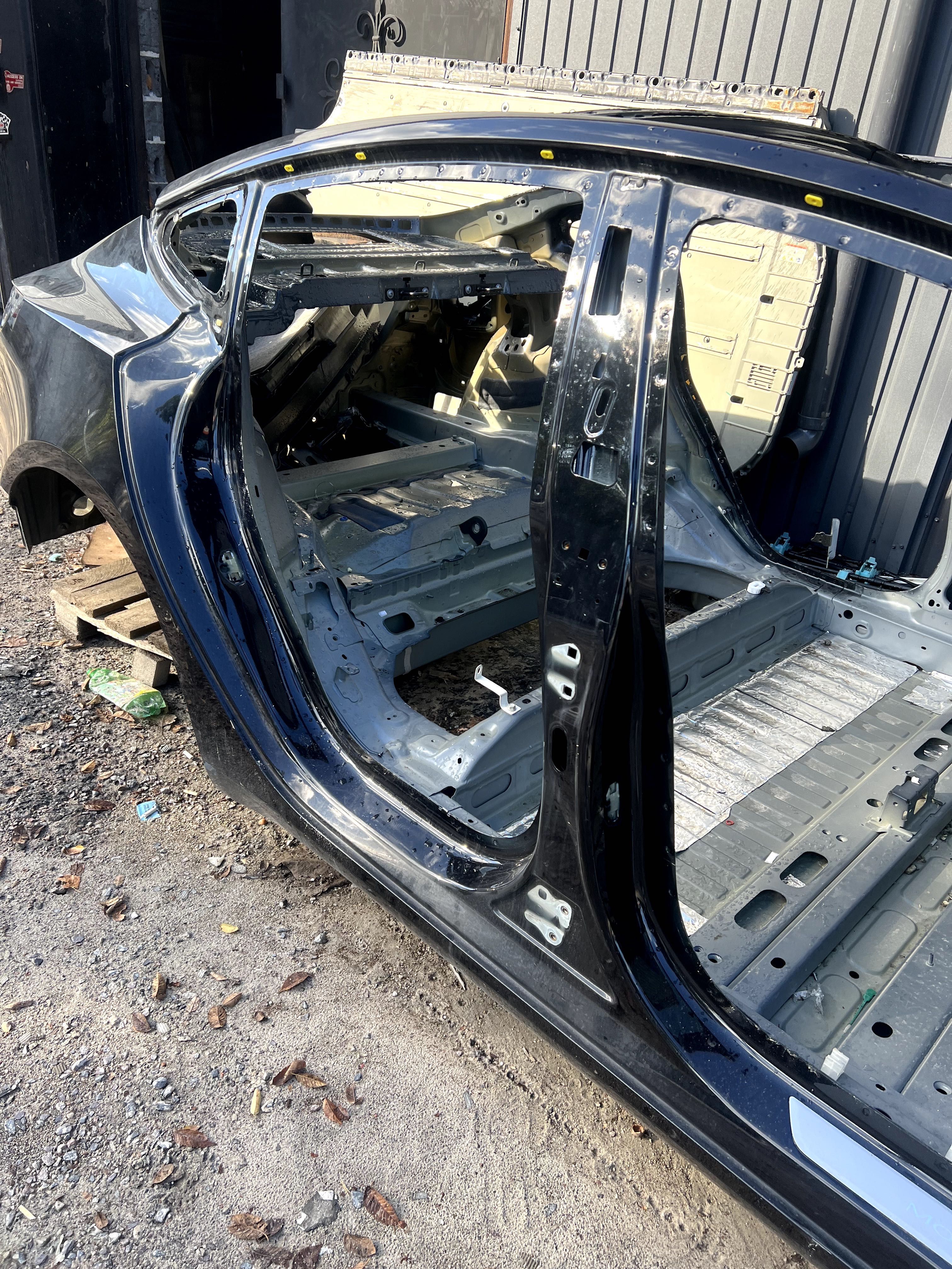 Четверть права ліва Тесла Модель 3 Tesla Model 3 кузовні частини