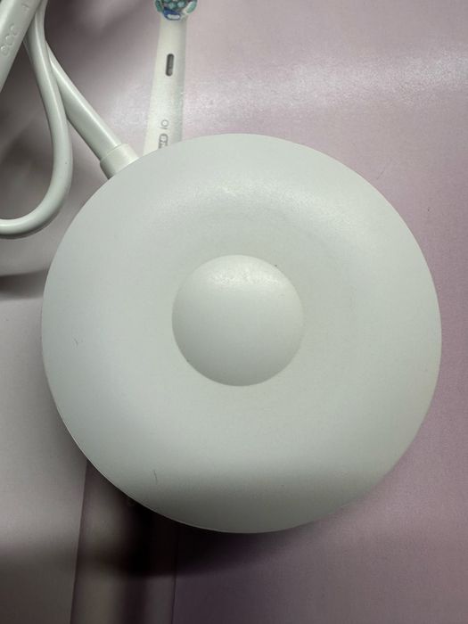 Нова оригінальна зарядка oral-b iO