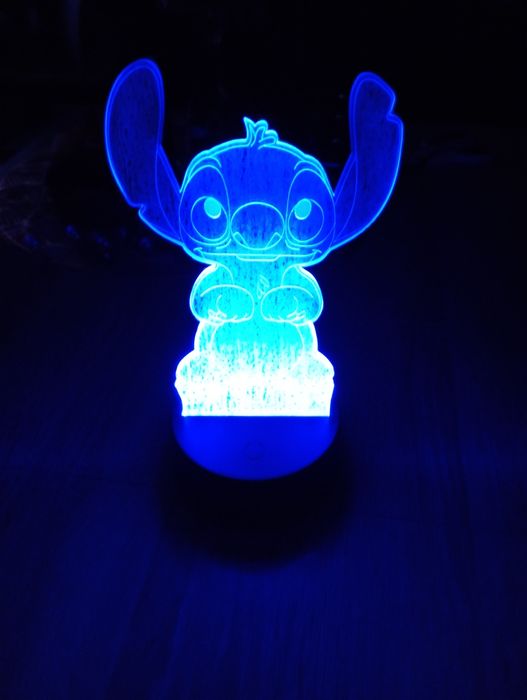 Lampka 3D z pilotem Stich
