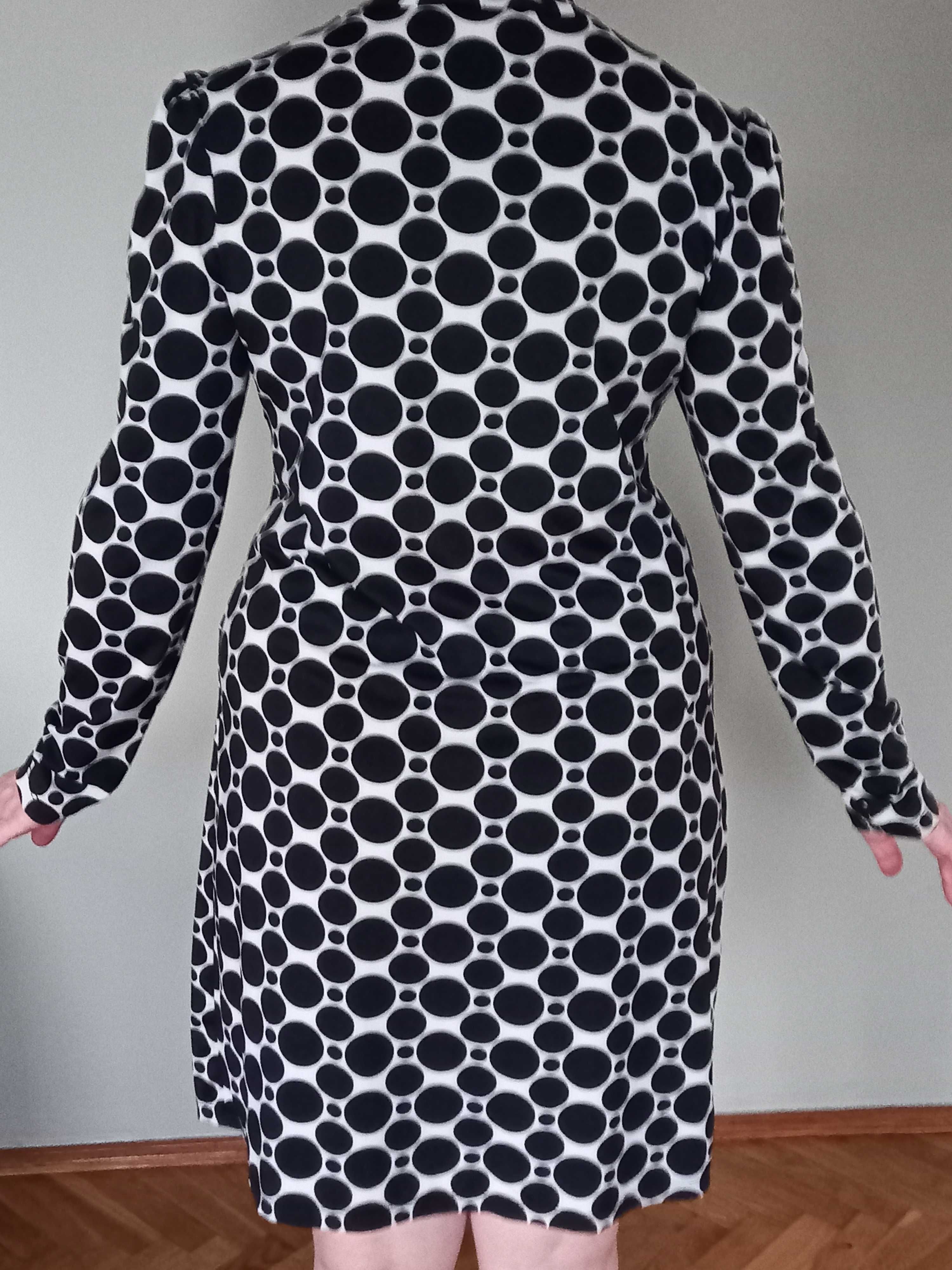 Класична сукня з  принтом - коло, 46-48 розмір, прямий силует