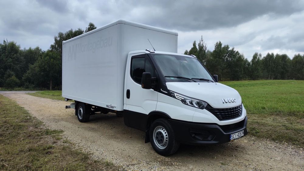 Iveco Daily  Vat 23% Stan Bardzo dobry, Winda , Automat, kamera carPlay.