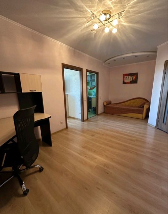 1-комнатная посуточно. пр-т Слобожанский. Левый берег. Документы.