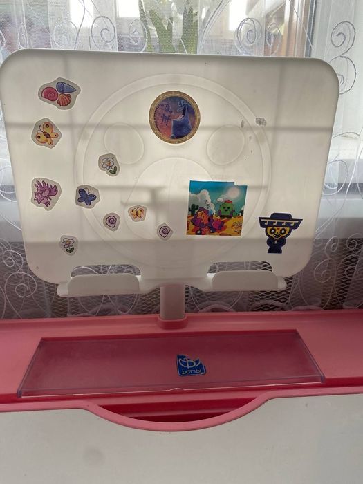 Дитячий стіл та стільчик