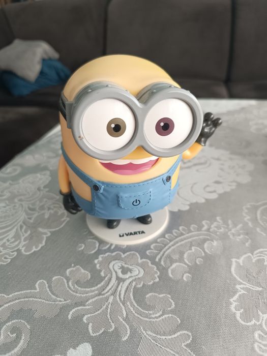 Lampka Minionek Świeci