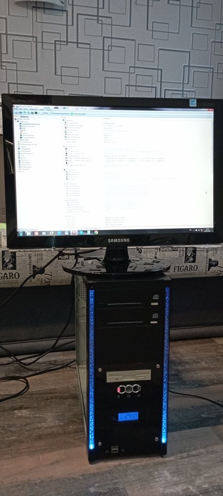 Комплект ПК з монітором 22"