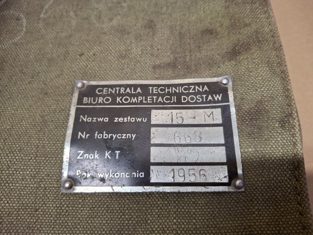 Zestaw narzędzi wojskowych elektryka