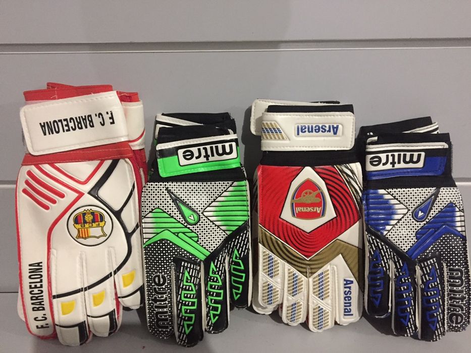 Вратарские футбольные перчатки Воротарські рукавиці 7,8,9