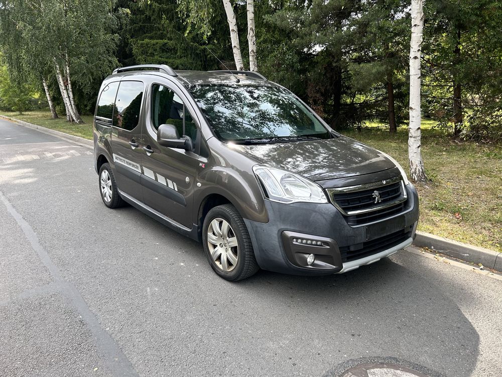 Prugeot Partner 2015  242 tys km ORYGINALNE