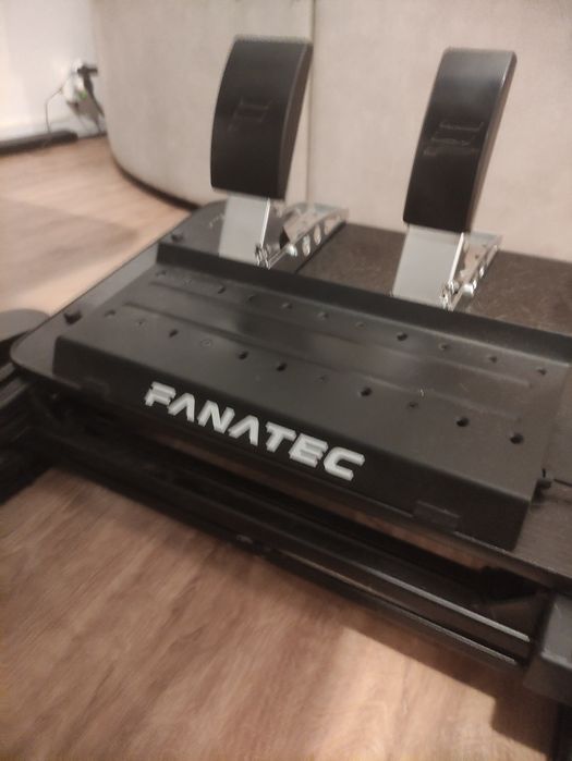 Pedais Fanatec CSL (junho 2025)