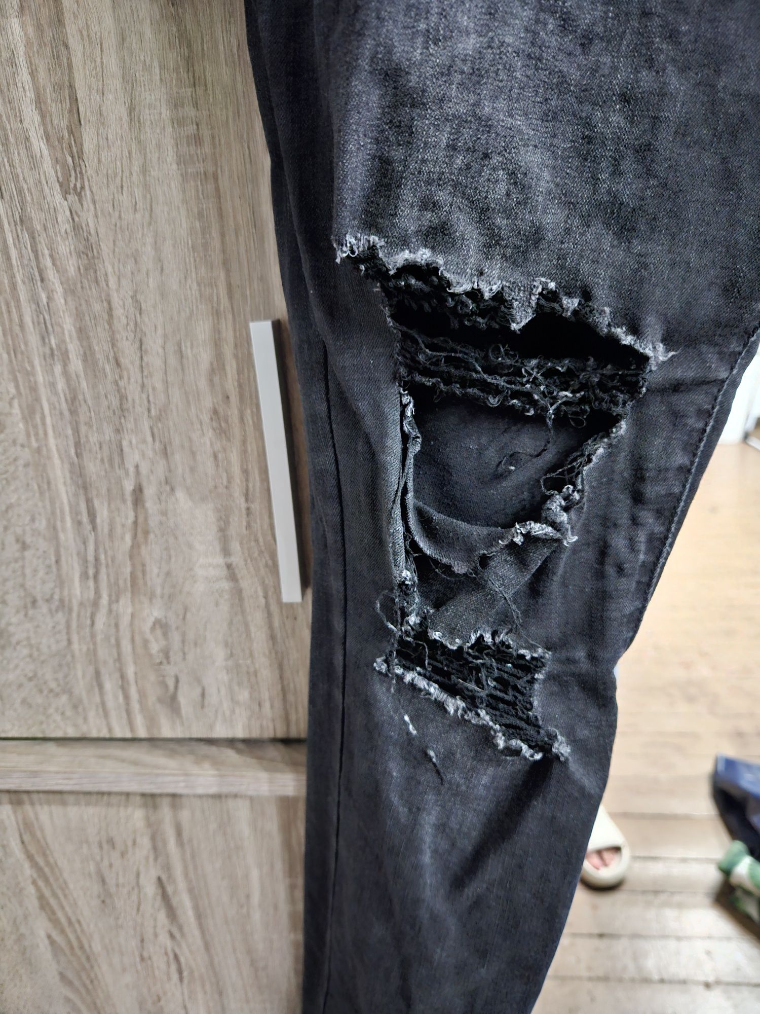 Jeansy skinny z dziurami r. XXXL Goodies