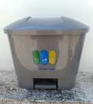 Caixote de lixo para reciclagem