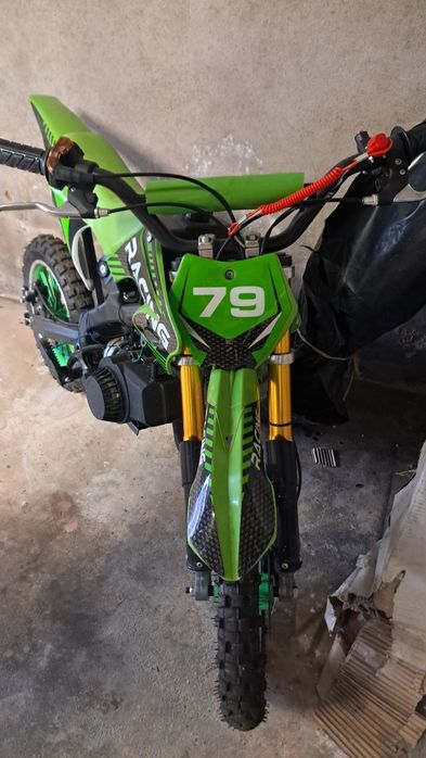 Vendo pit bike em muito bom estado