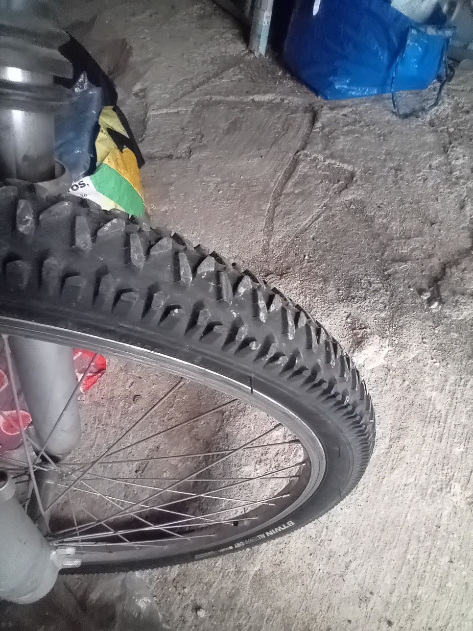 Tenho essa bicicleta para venda roda 24