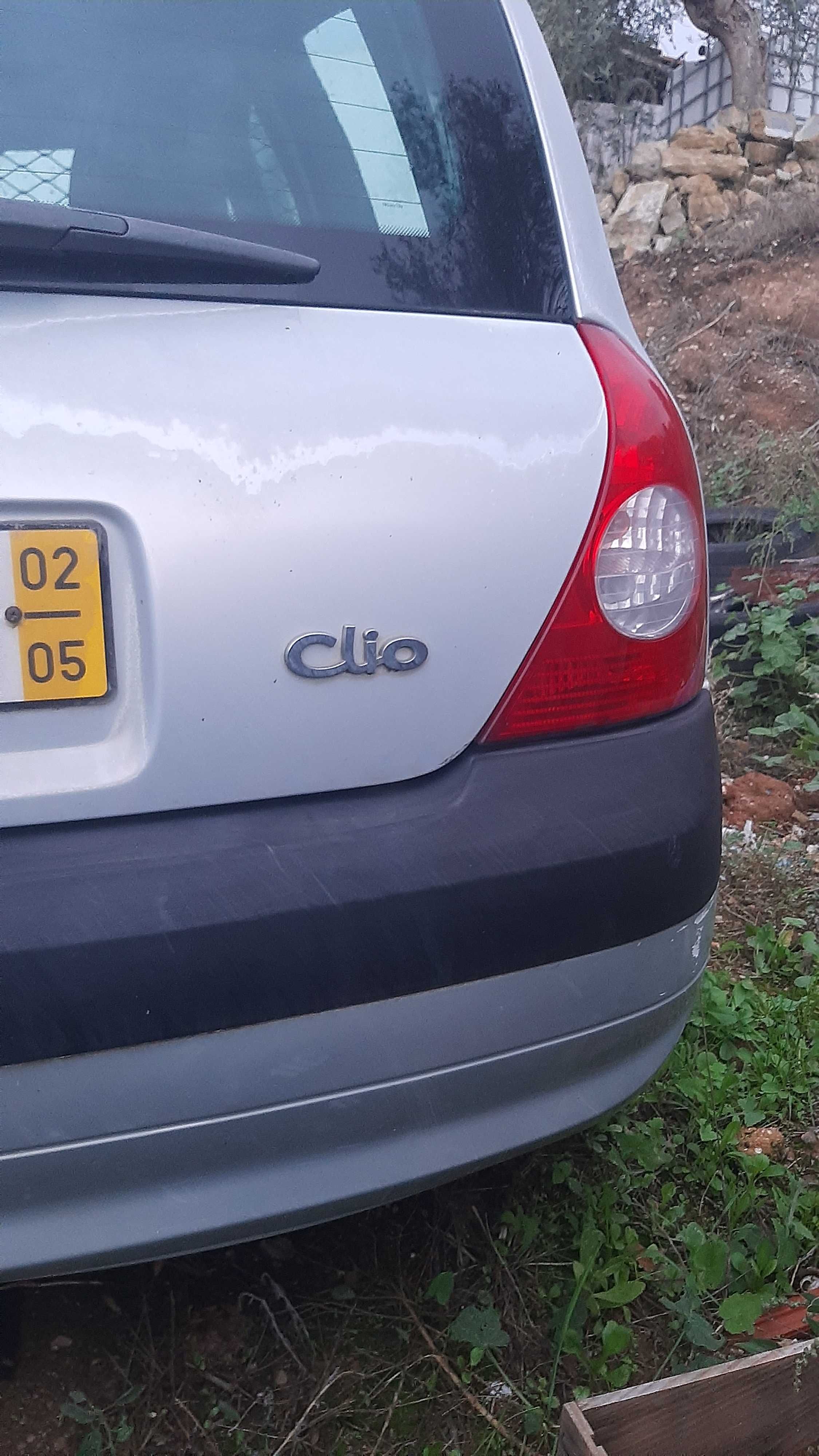 Renault Clio 1.5 (p/ peças)