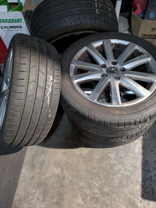 Jantes 17" originais VW — 7.5x17 H2 ET* com pneus Hankook quase novos