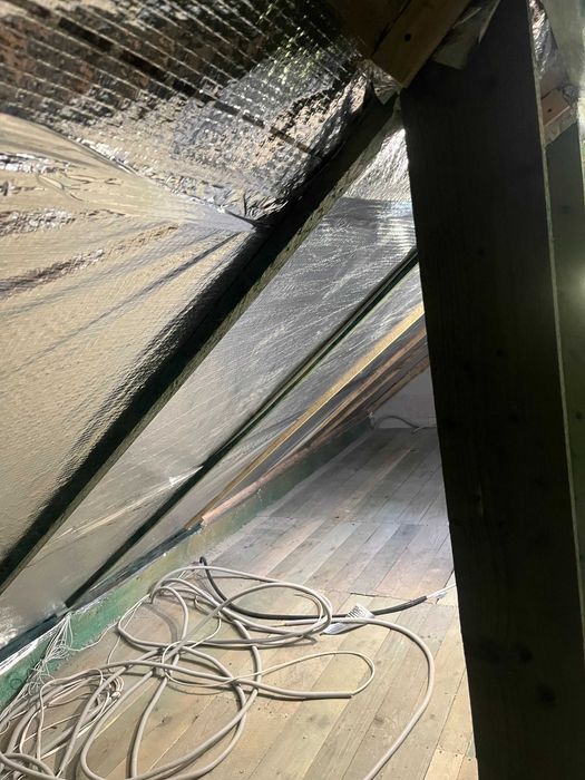 Ocieplanie celulozą wdmuchiwaną oraz wełną drzewnej STEICOzell