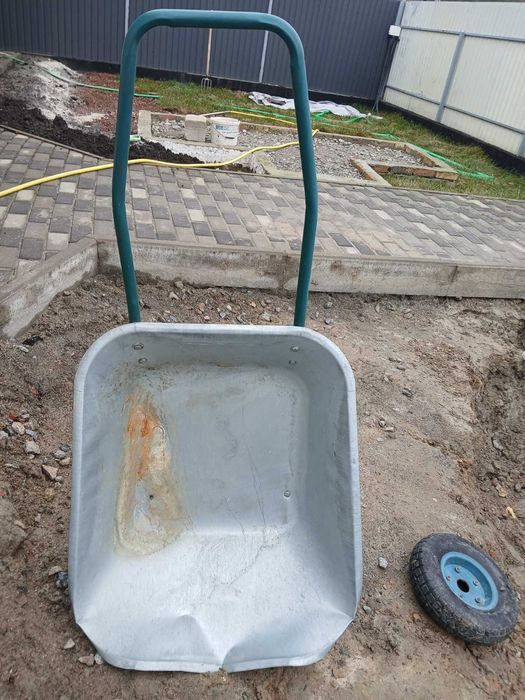 Тачка двухколесна