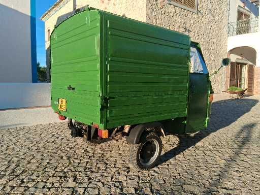 Piaggio Ape Carinha