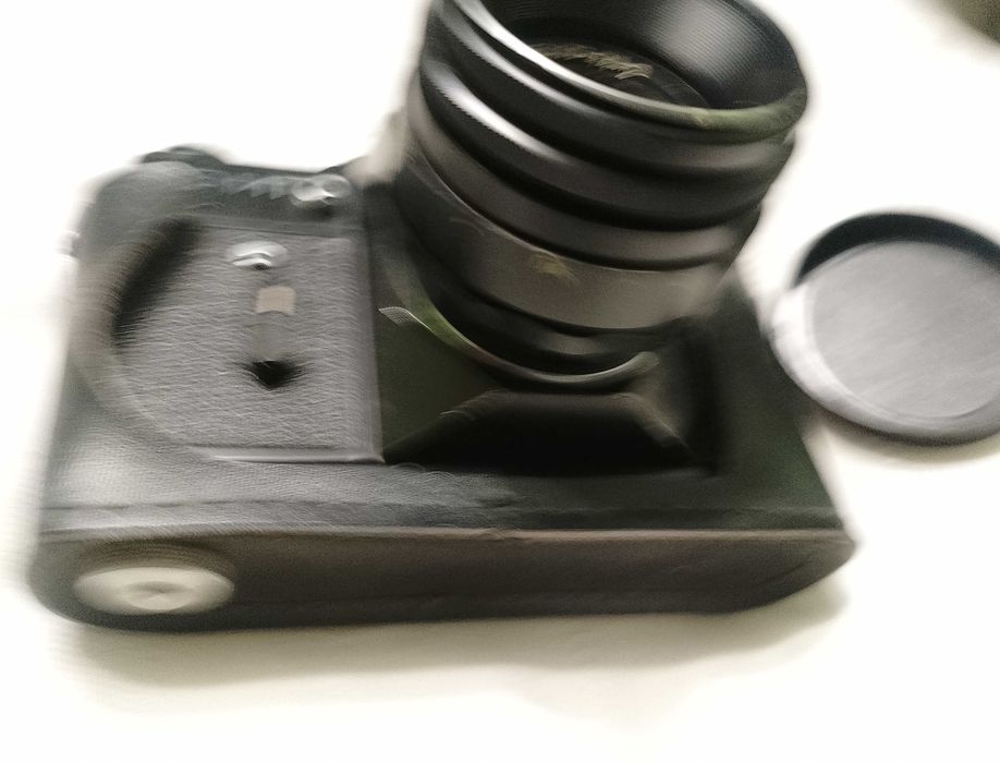 Советский объектив Гелиос 44-2 с фотоаппаратом Зенит ЕТ