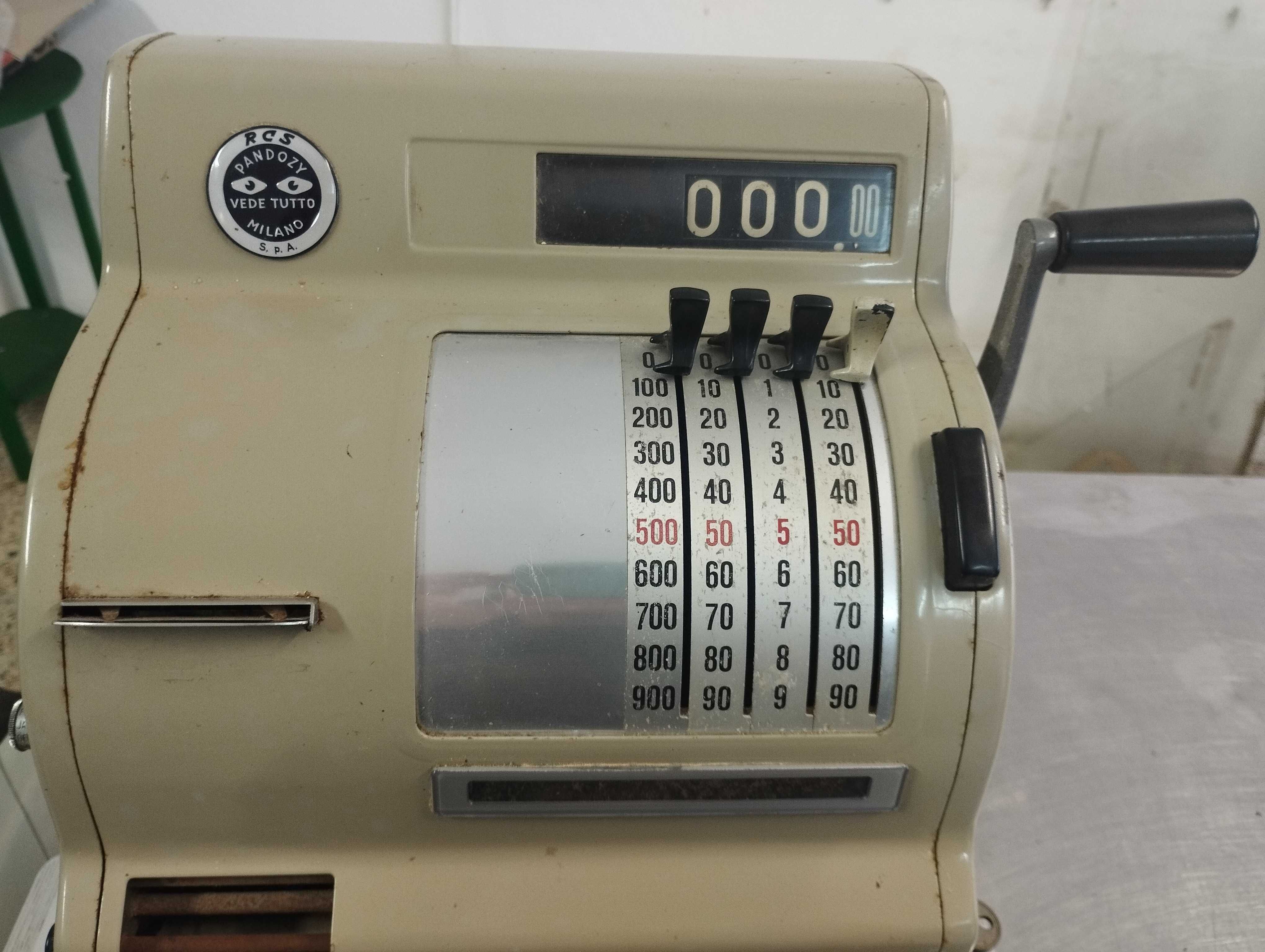 Máquina registadora vintage