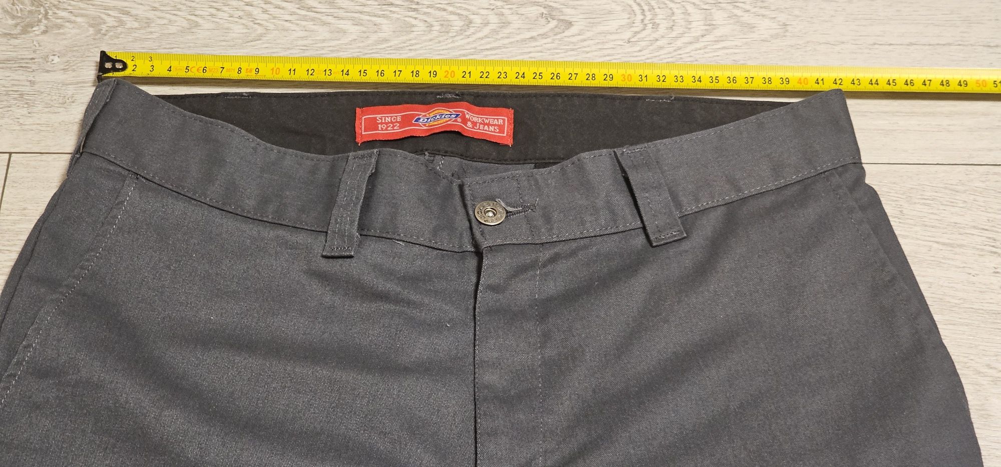 Dickies spodnie męskie rozmiar L wymiary na zdjęciach stan bardzo dobr