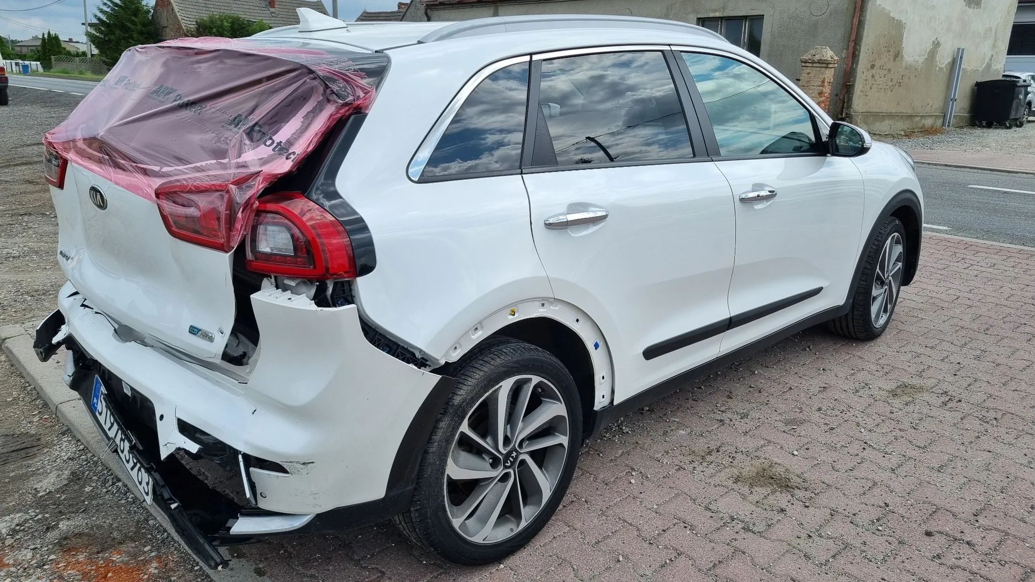 Kia Niro 1,6 Hybryda Automatyczna Skrzynia Biegów Skórzane Fotele Kamera cofani
