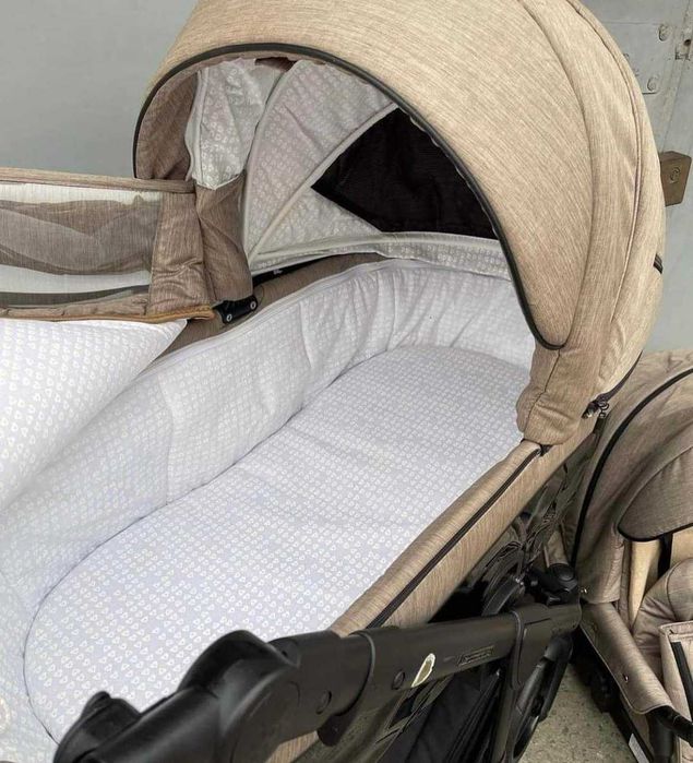 Дитячі коляски б/у 2 в 1.