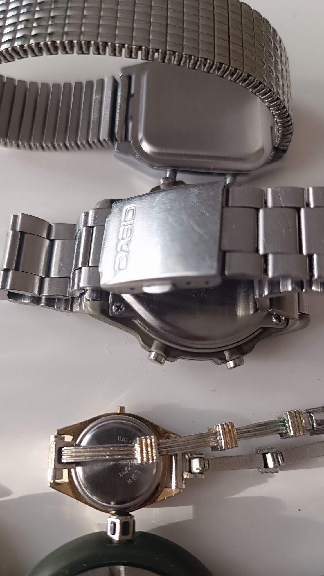 Наручные часы Casio, Sanyo, Seiko, Adora