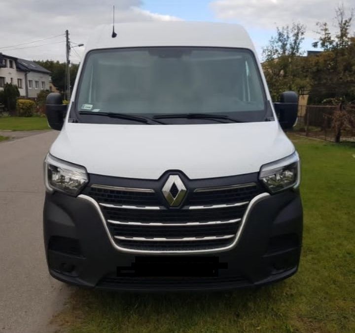 Wynajem lub wypożyczenie auta dostawczego busa Renault Master  L3H2
