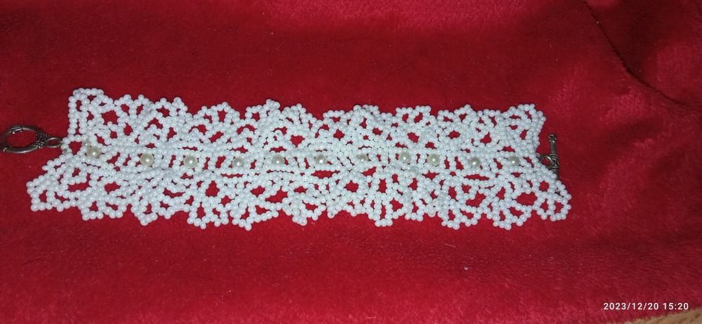 Браслети кружевні з чеського ..бісеру.