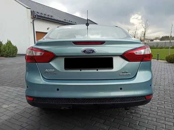 Ford Focus      2012