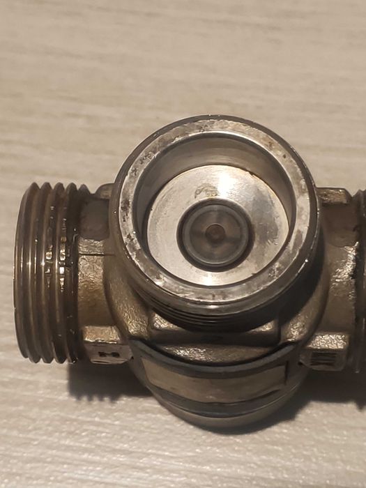 Afriso ATM363 zawór termostatyczny do podłogówki