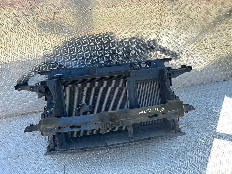 HYUNDAI SANTA FE IV Передня панель, телевізор