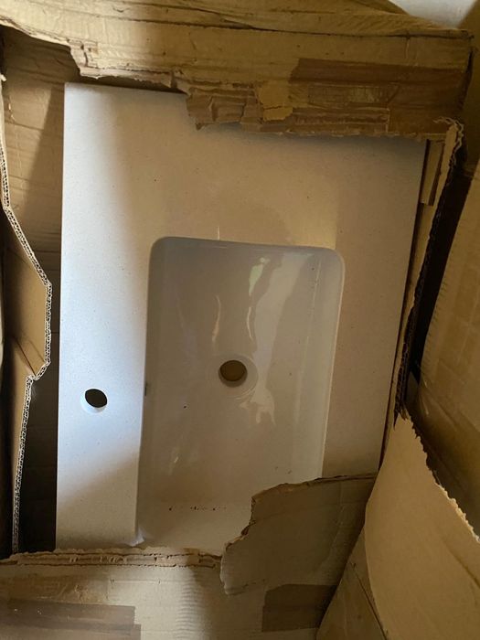 Lavatórios e espelhos casa de banho