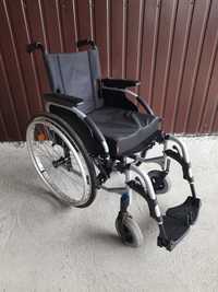 wózek inwalidzki z poduszką / 911