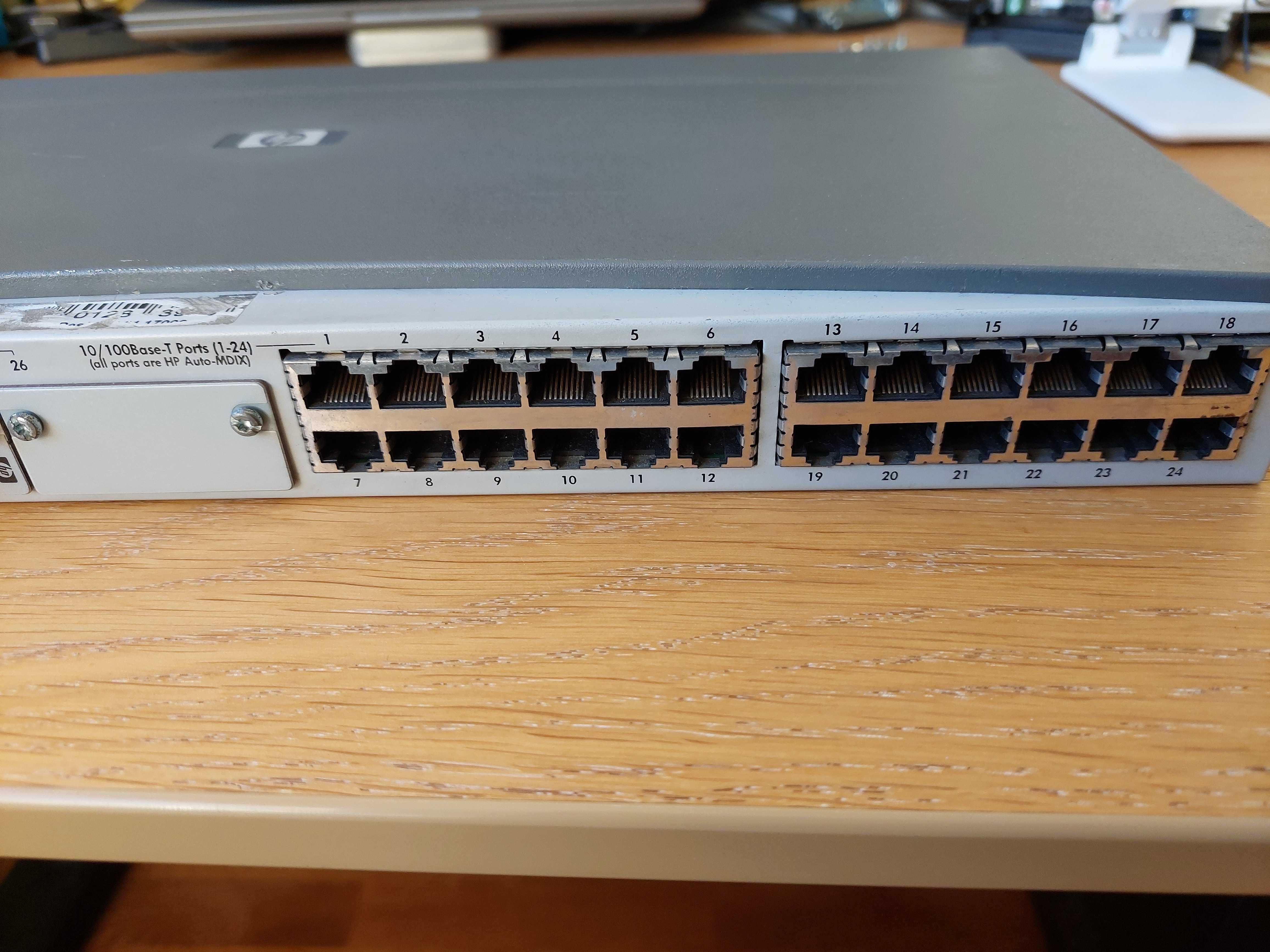 Switch de rede HP Procurve 2524 - J4813A, 24 portas,