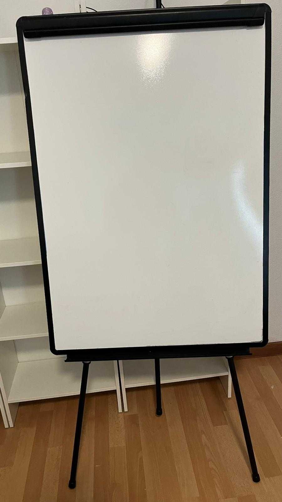 Quadro Branco com altura ajustável