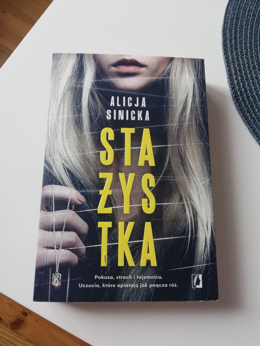 Książka Alicja Sinicka "Stażystka"