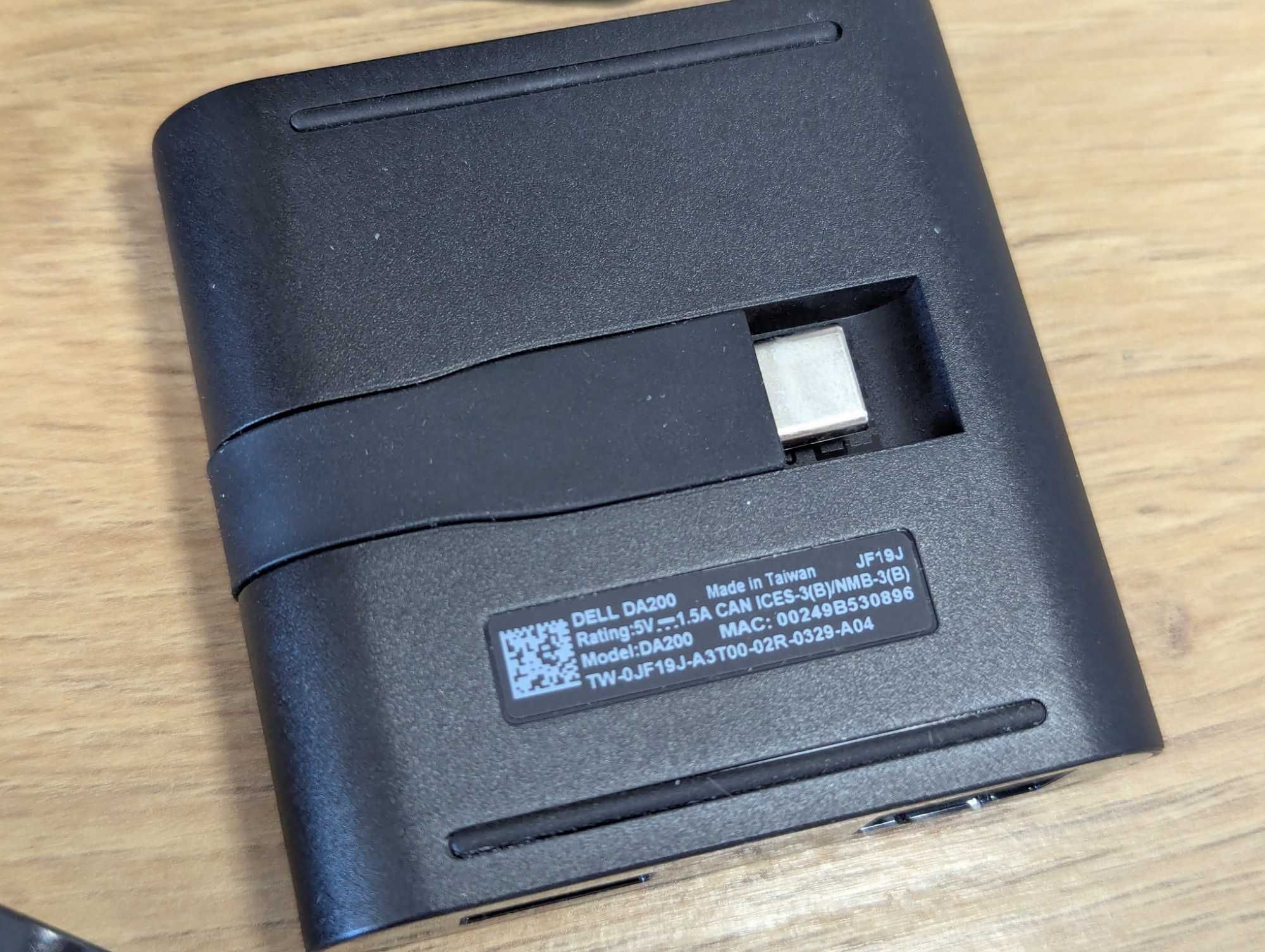 Адаптер переходник DELL DA200 USB-C на HDMI, VGA, RJ45 Ethernet, USB